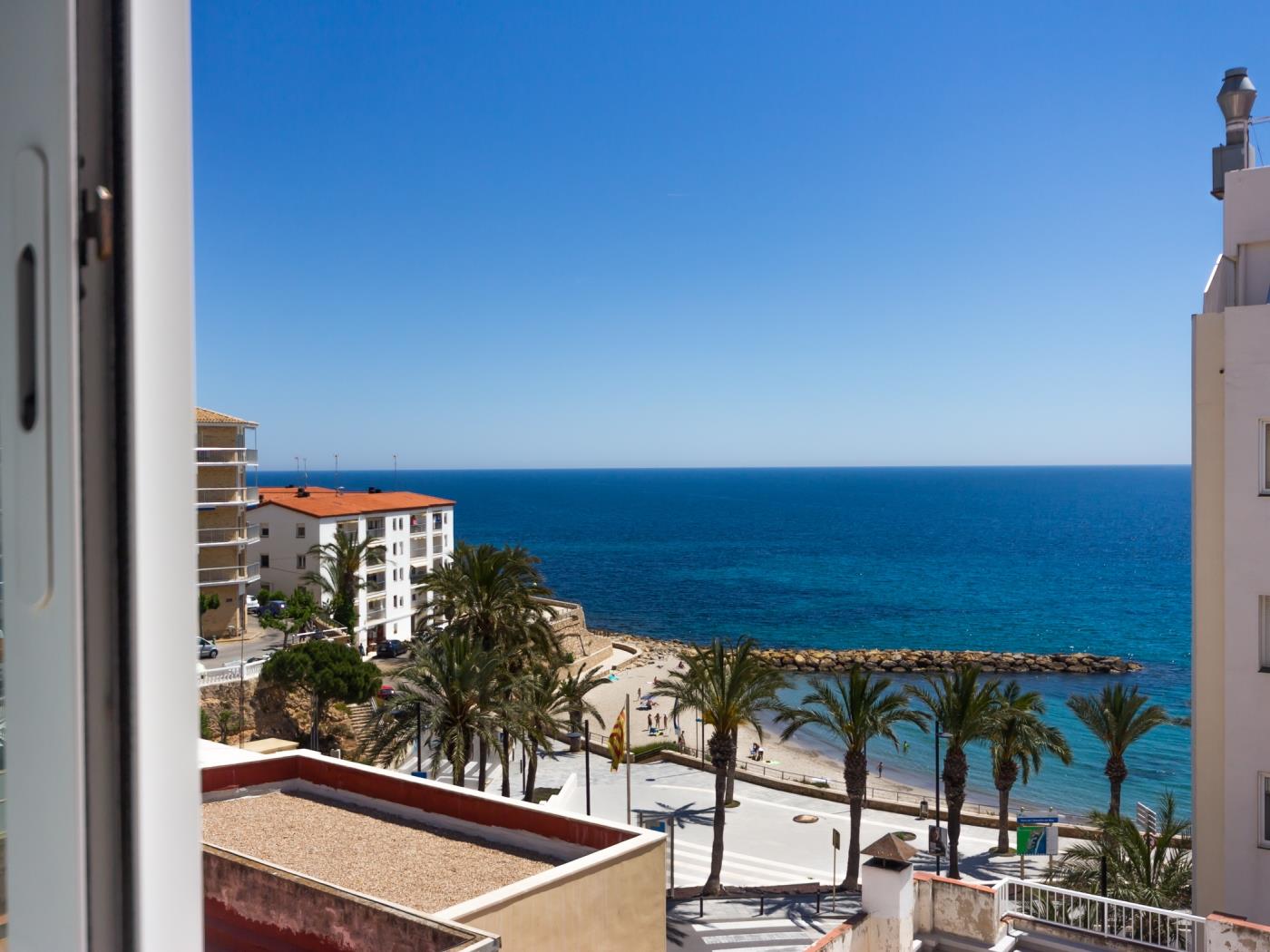 INNOUTHOME APARTAMENTO VISTAS AL MAR, AIRE ACONDICIONADO _ PAÏSOS CATALANS I